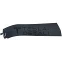 Накладка  кришки багажника ліва TESLA