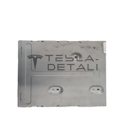 Радіо (BASE) (без підключення до супутникових радіомереж) (USA) TESLA